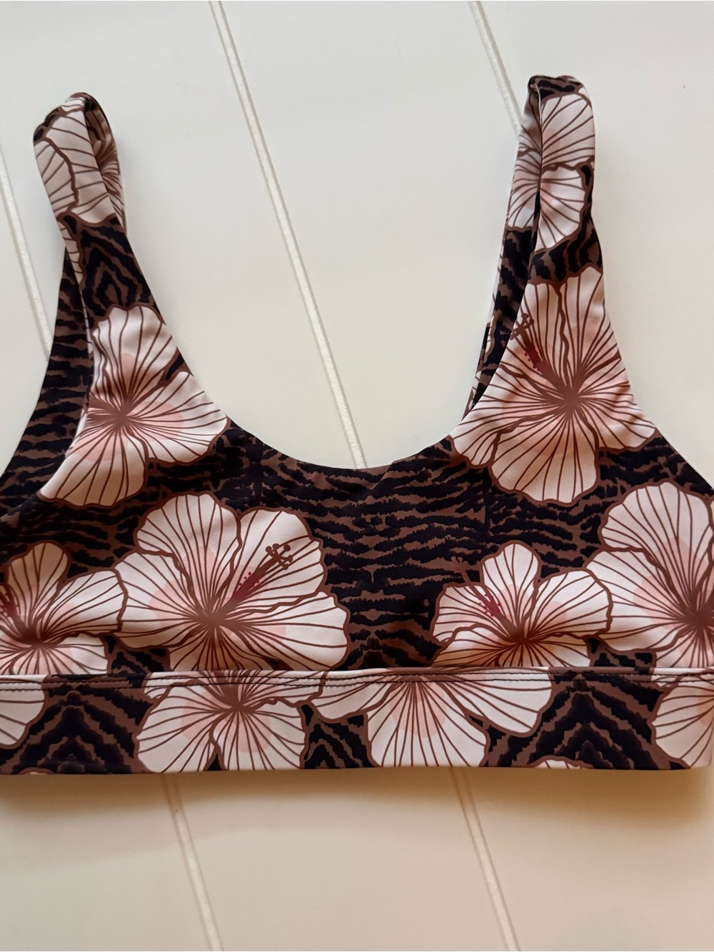 Benoa Active Set Floral Print Scoop Sports Bra - Picture 2 of 8